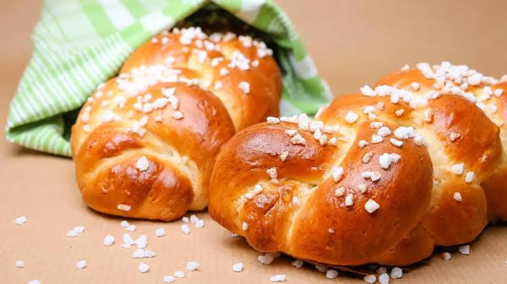 Mit diesen Tipps und Tricks gelingt der Striezel zu Allerheiligen