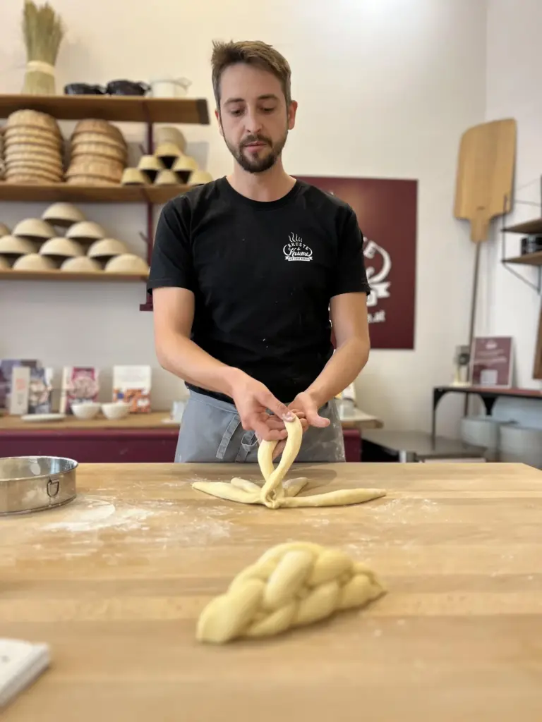 Österreichischer Allerheiligen-Striezel: Rezept mit Vorteig für perfekten Glanz