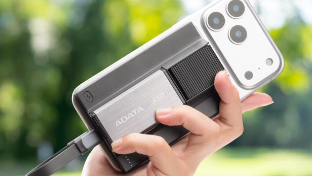 Diese Powerbank fungiert gleichzeitig als 2 TB SSD