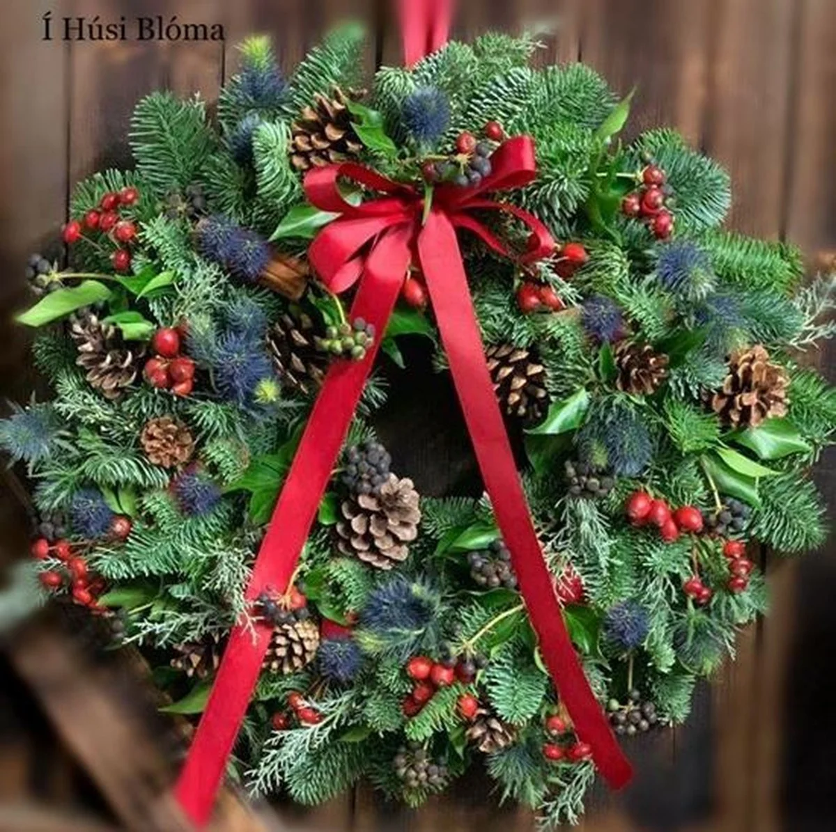 Der Nebel-Trick: Warum Floristen ihre Weihnachtskränze täglich besprühen - image 1