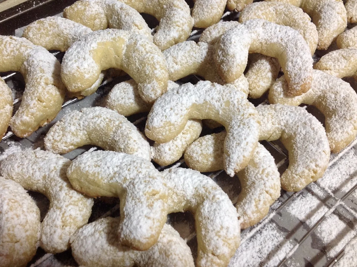 Drei Gründe, warum jeder Bäcker in Österreich diese Traumstücke den Vanillekipferln vorzieht, sobald er sie probiert hat - image 1