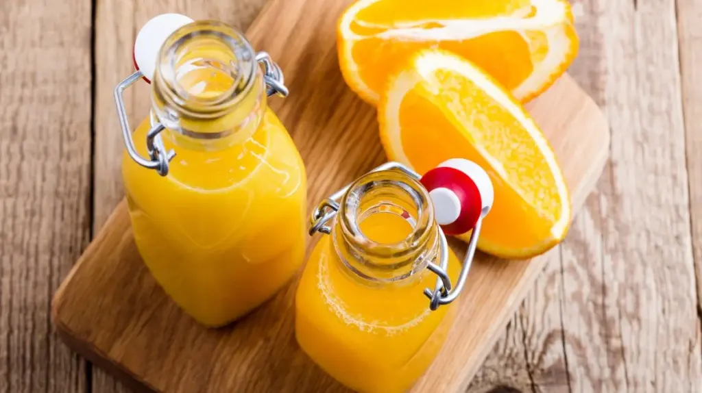 Drei Zutaten, die jede Silvesterparty in Wien auf den Kopf stellen: Der Nimm-2-Likör-Trick