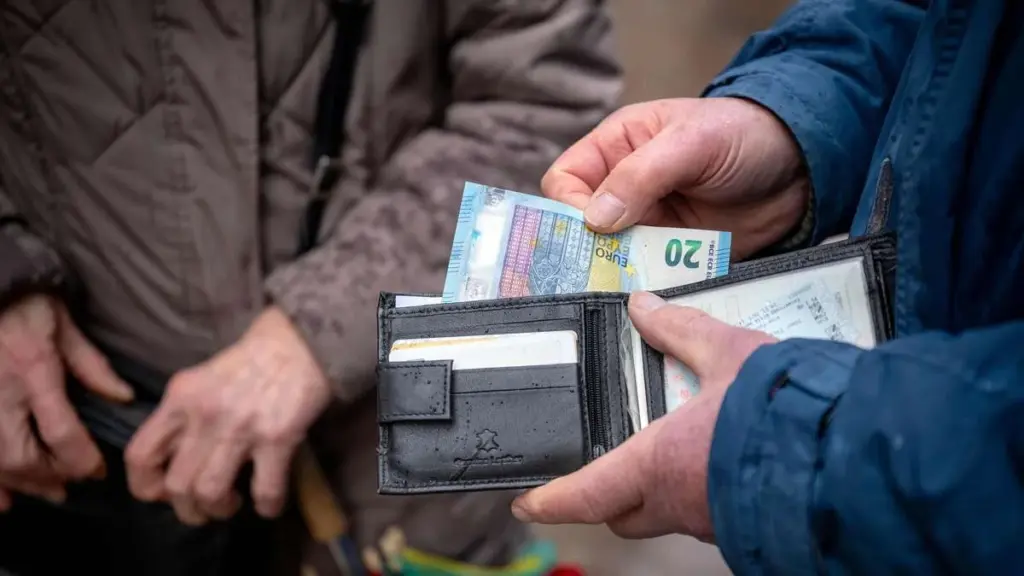 Warum Österreichs Sparer jetzt 480 Euro mehr vom Staat bekommen können: Das Ende der Riester-Rente