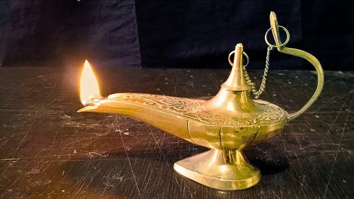 Alte Götter-Leuchte aus Sonnenblumenöl: Wie Sie in 15 Minuten eine Öllampe basteln, die lange brennt - image 1