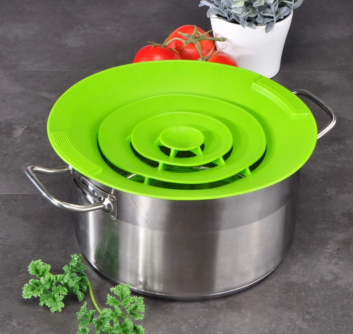 Der Holzlöffel-Trick: Warum Profis nie zulassen, dass Nudelwasser über den Topf randet - image 2