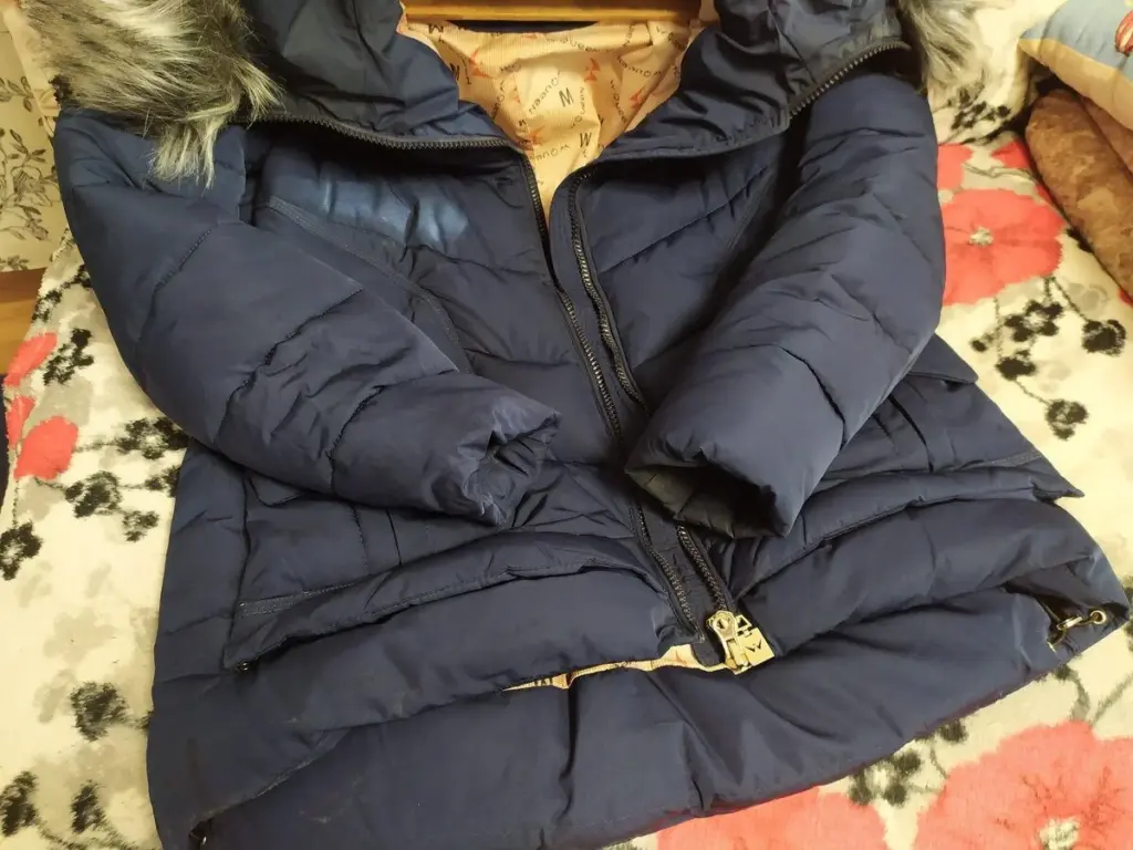 Deshalb legen Österreicher Essig und Seife in die Manschetten des Daunenmantels