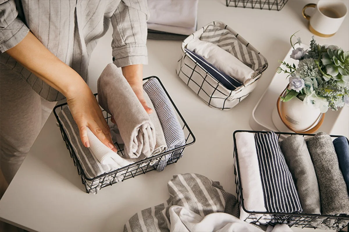 Frische Luft in Ihrer Garderobe: Mit diesem 2-Zutaten-Trick riecht Ihr Schrank wie neu - image 2