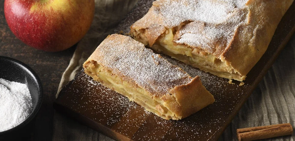 Herzhafter Brokkoli-Spinat-Strudel: So backst du einen veganen Ofen-Hit für dein Abendessen - image 1