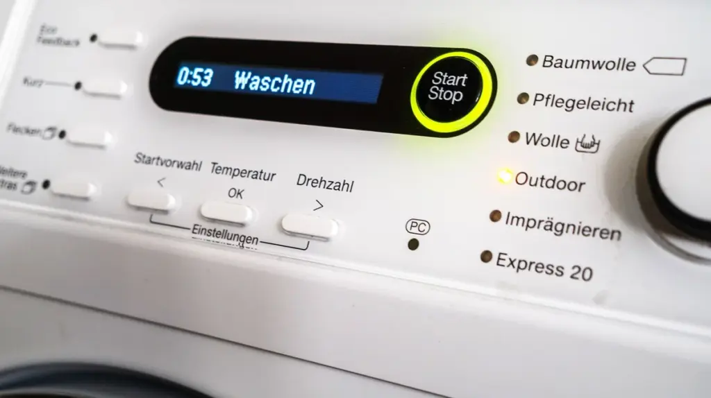 Kurzprogramm: Warum es Ihre Waschmaschine und Kleidung ruiniert