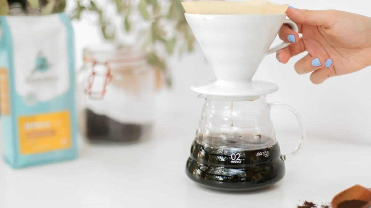 Warum deine schwarze Kleidung grau wird – und wie Kaffee sie rettet - image 2