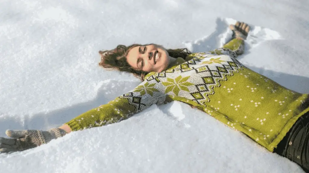 Warum erfahrene Österreicher ihren Wollpullover bei minus 5 Grad in den Schnee legen