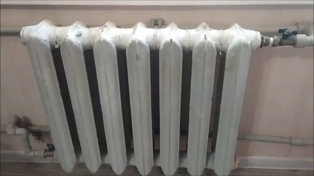 Warum erfahrene Wiener eine Schale Wasser auf die Heizung stellen