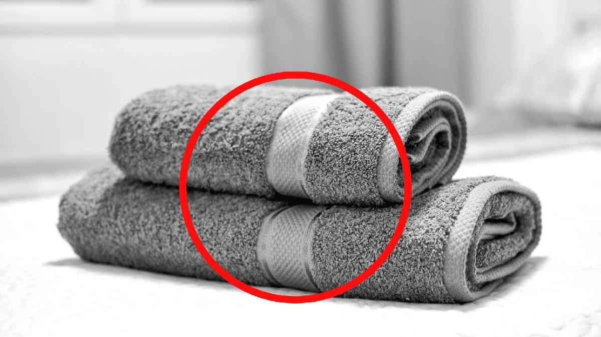 Warum Ihre Handtücher oben einen Streifen haben – die versteckte Funktion, die niemand kannte - image 2