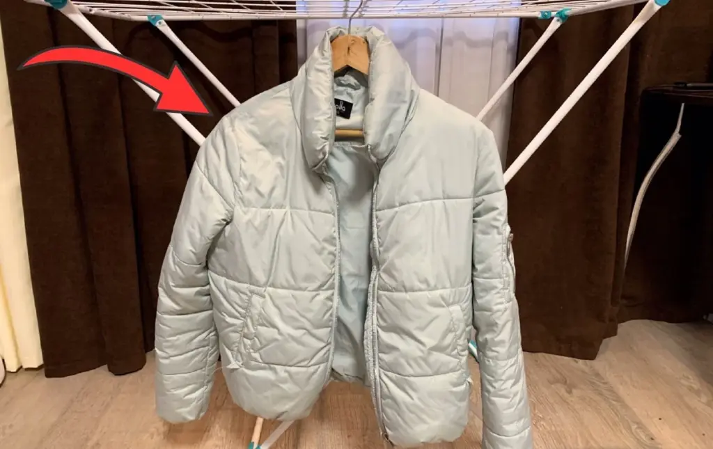 Warum Sie Ihre Daunenjacke besser mit Rasierschaum reinigen sollten