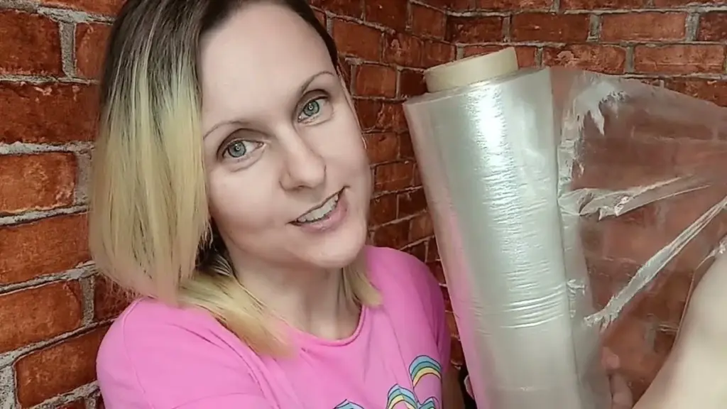 100-річний секрет: як харчова плівка рятує вашу кухню від жиру