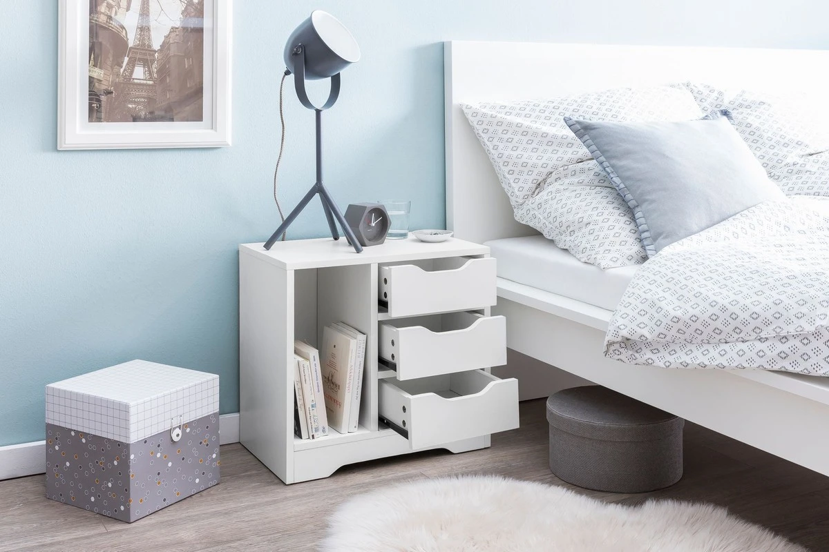 Der oft vergessene Chaos-Magnet im Schlafzimmer: So wird dein Nachttisch zum Ordnungswunder - image 2