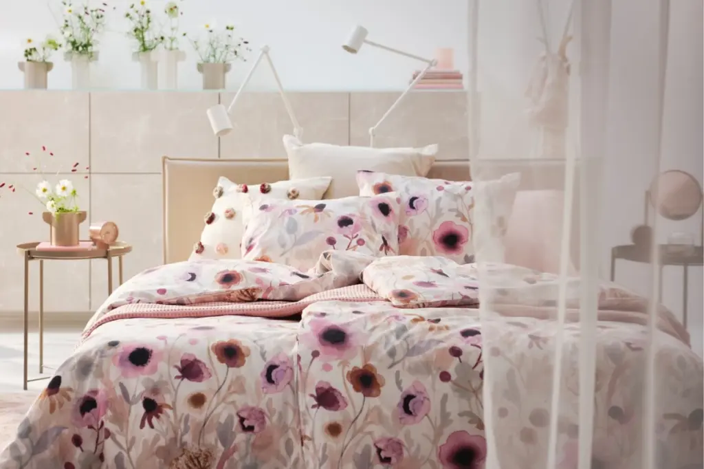 Dieser Nachttisch-Chaos-Magnet entgeht fast jedem beim Aufräumen