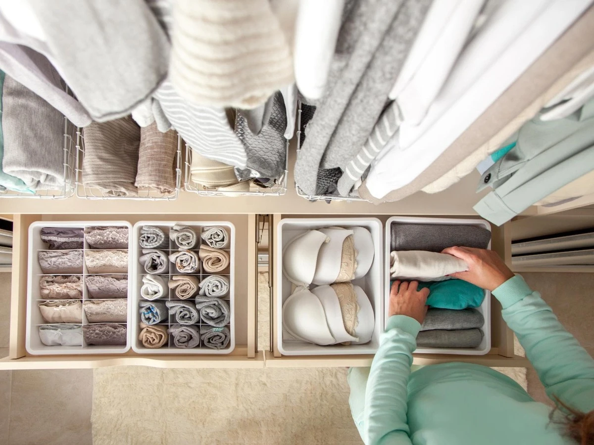 Die „Vielleicht-Stange“: So mistest du deinen Kleiderschrank ohne Reue aus - image 2