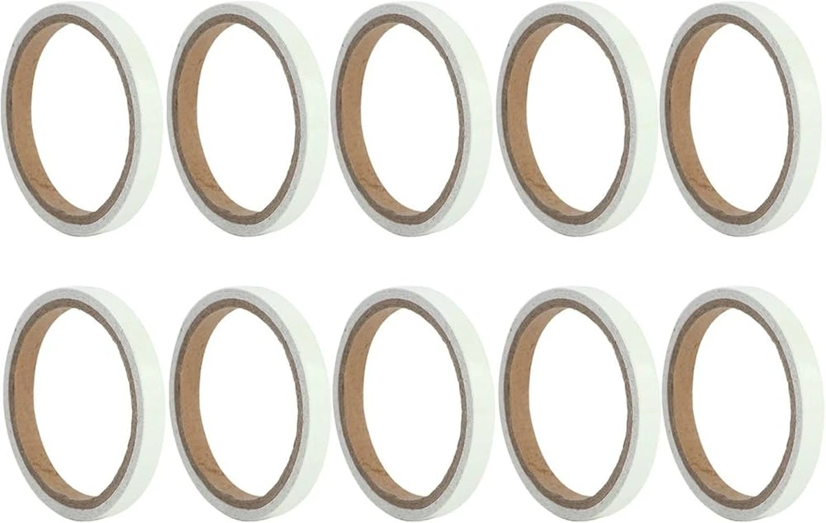 Keine blauen Flecke mehr am Sofa: Ein Elektriker enthüllt diesen einfachen Leuchtstreifen-Trick für dunkle Nächte - image 2