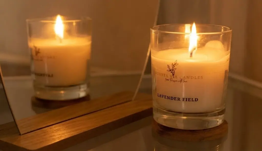 Kerzenlicht verdoppeln: Das Spiegel-Geheimnis, das Ihre Augen schont