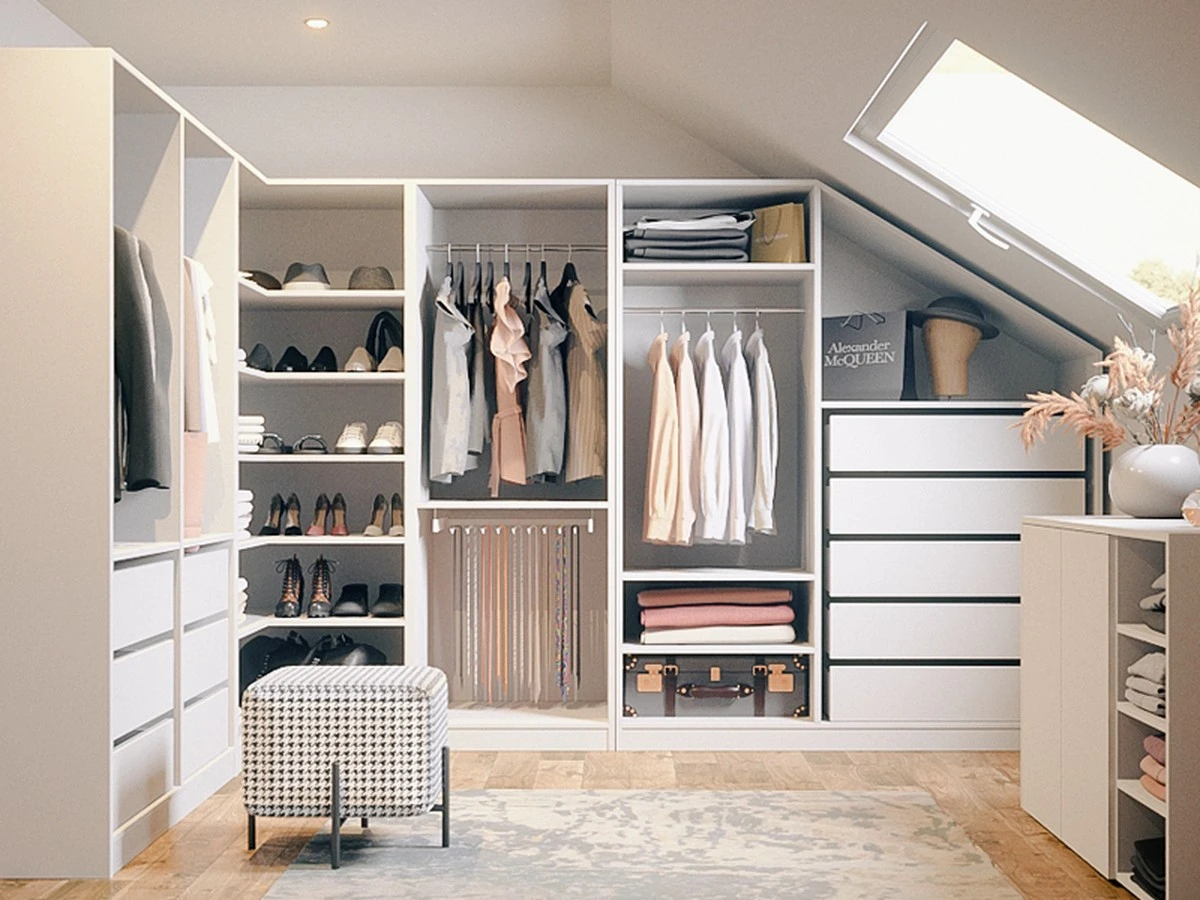 Kleiderschrank-Hack: Mehr Platz dank diesen schlanken Bügeln - image 1