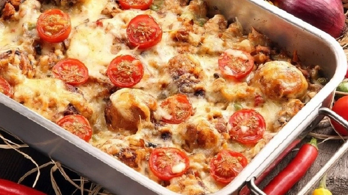 Reisauflauf mit Feta und Hackfleisch: Griechischer Genuss, der Urlaubsgefühle weckt - image 1