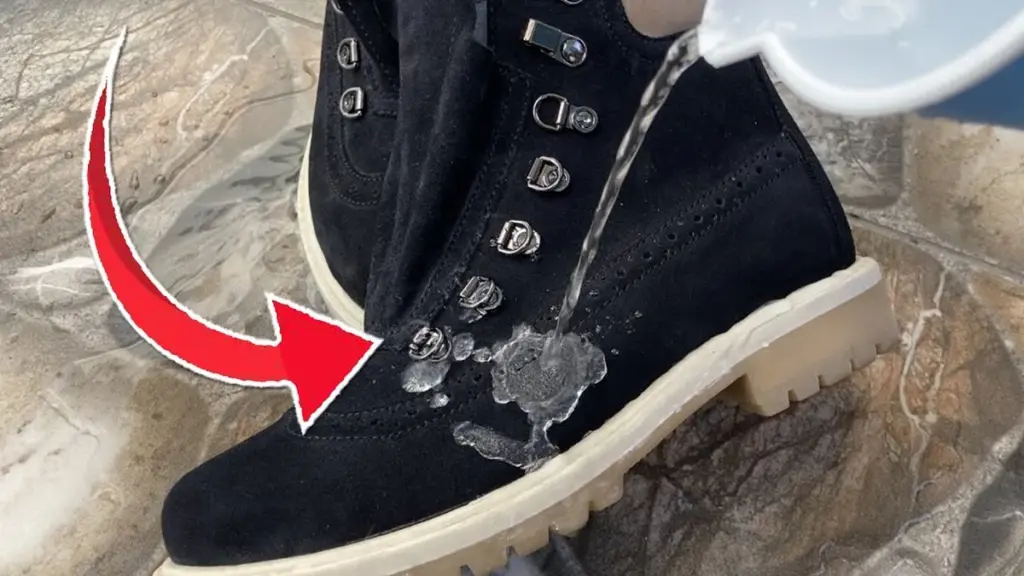 Schuh-Glanz: So halten Ihre Stiefel im Herbst und Winter garantiert trocken