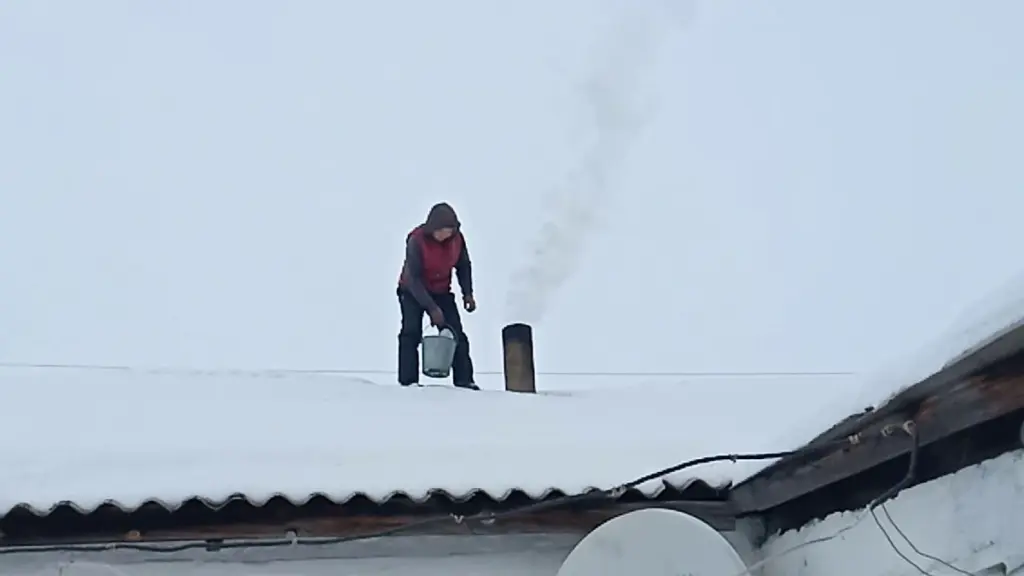 Warum ein Naphthalin-Würfel im Kamin Wunder wirkt – die alte Methode funktioniert noch immer