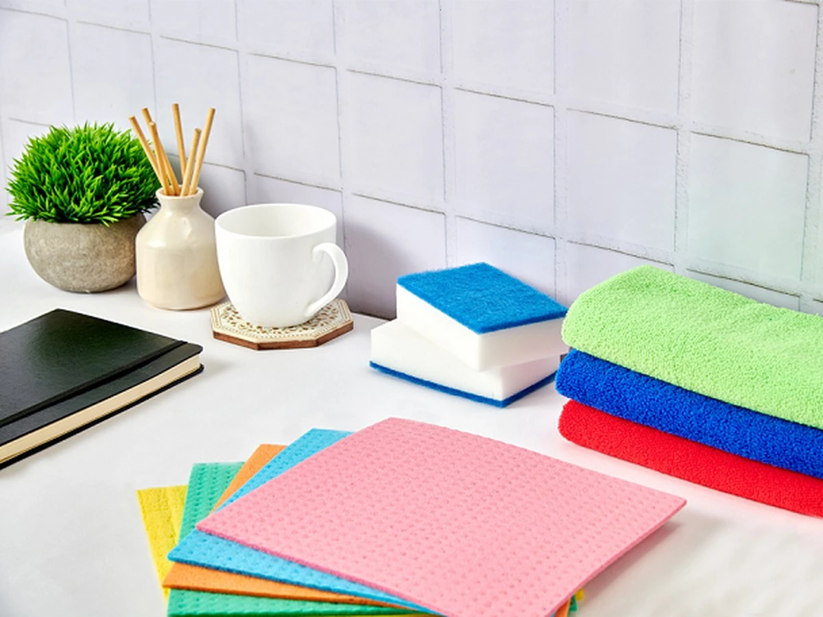 Warum ich immer die Ecke meines Küchenschwamms abschneide: Ein genialer Trick für Ordnung - image 1