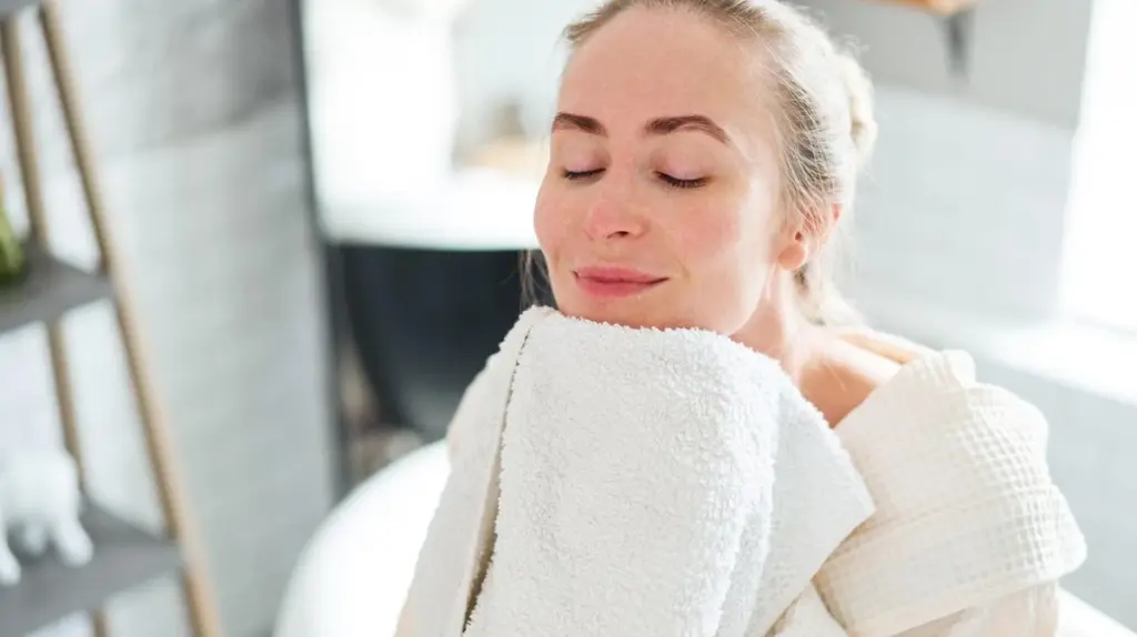 Weiche Handtücher? Ganz einfach mit diesem Hausmittel – Essig ist die Lösung!