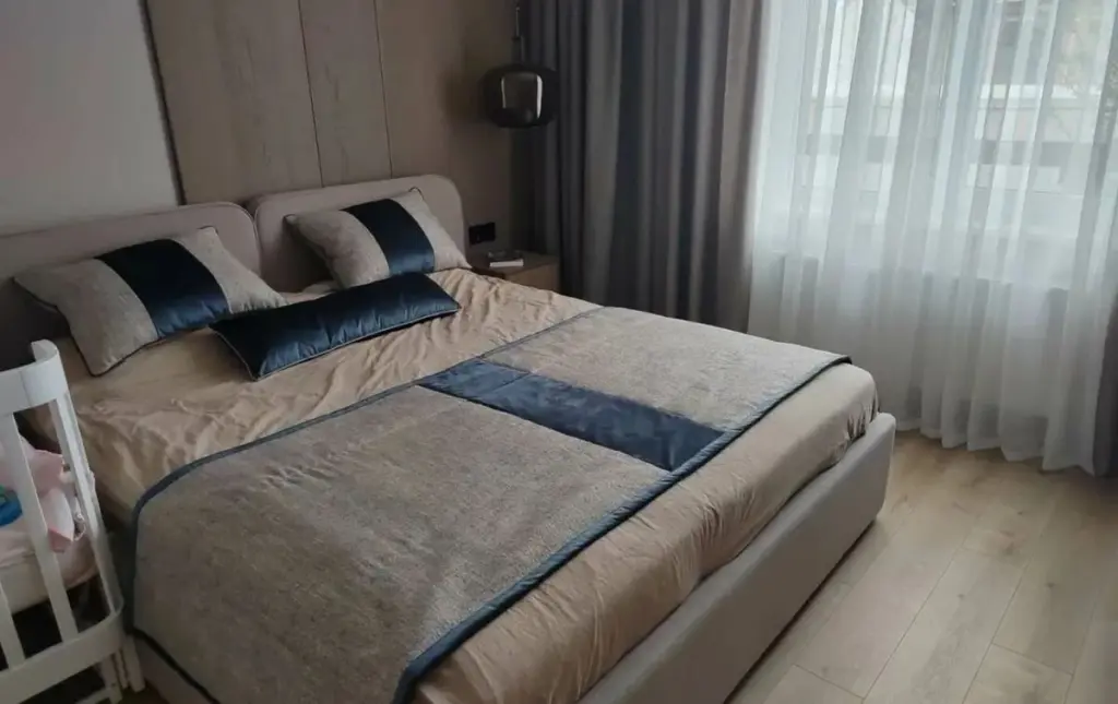 2 leichte Handgriffe für ein perfekt gefaltetes Spannbettlaken