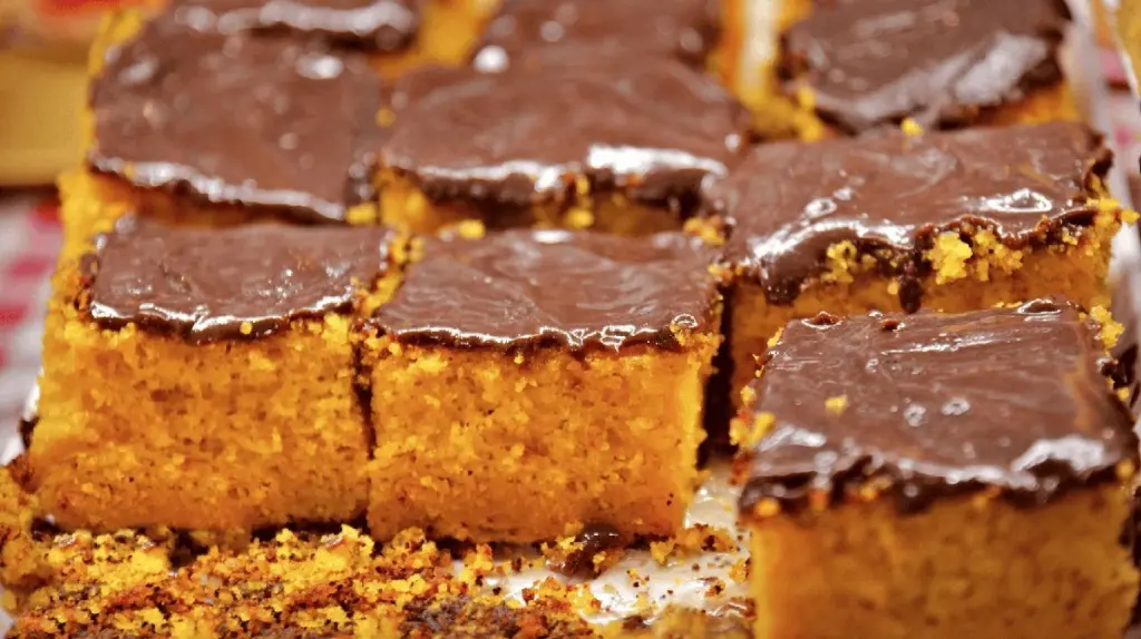 Brasilianischer Karottenkuchen: So saftig hast du Rüblikuchen noch nie gegessen