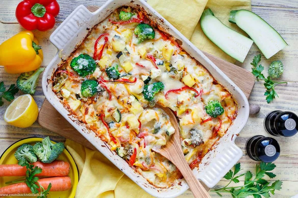 Die besten „Saunudeln“: So gelingt der sauleckere Hackfleisch-Nudel-Auflauf in 30 Minuten - image 2