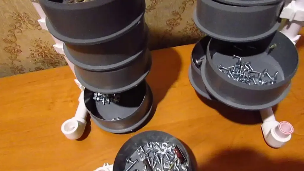 Geniale Idee: Aus alter Rohrleitung einen praktischen Kleinteile-Organizer in 15 Minuten basteln