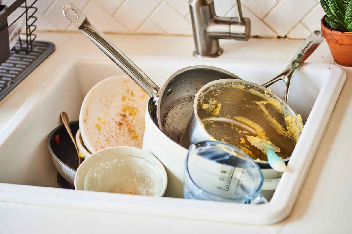 Reinigen Sie Ihre Bratpfanne:Warum jede Österreicherin eine Spülmaschinentablette benutzt - image 1