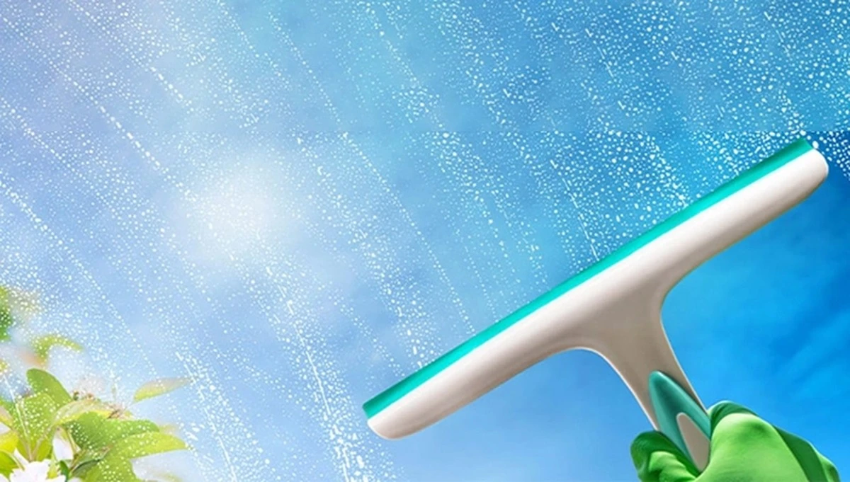 Schluss mit Schlieren: Dieser Hausmittel-Mix lässt Ihre Fenster länger sauber bleiben - image 2