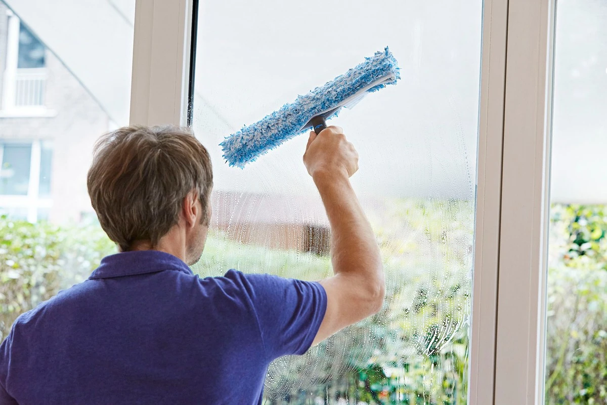 Schwarztee statt Chemie: Der Genialste Trick für Streifenfreie Fenster - image 1