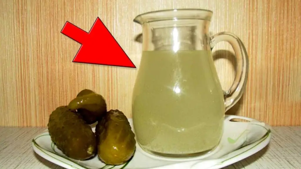 Warum clevere Hausfrauen Gurkenwasser nicht wegwerfen – 3 geniale Verwendungszwecke