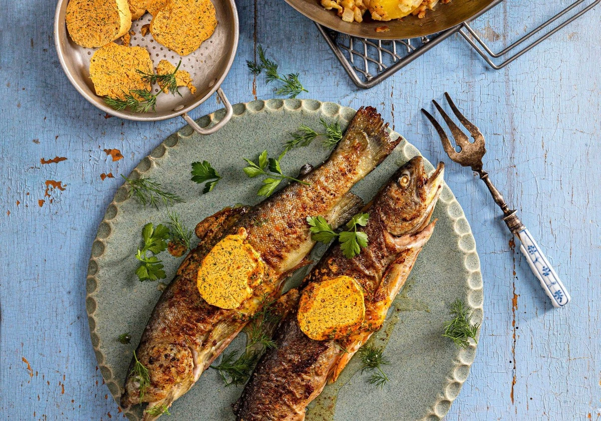 Warum erfahrene Hausfrauen Karpaten so zubereiten: Der Großmutter-Trick für zarteste Fischfilets - image 1